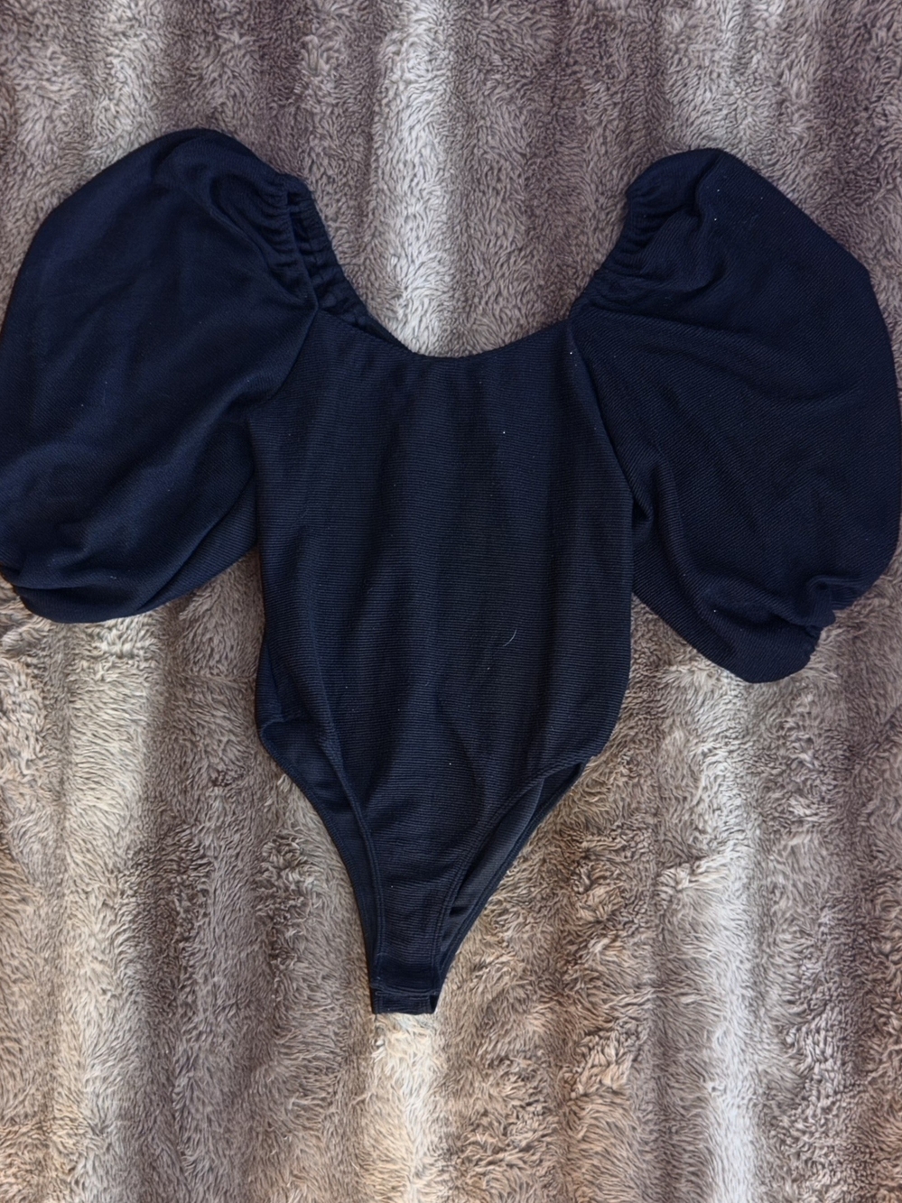 NWOT Bucket List Black Ribbed Puff Sleeve Thong Bodysuit Size M